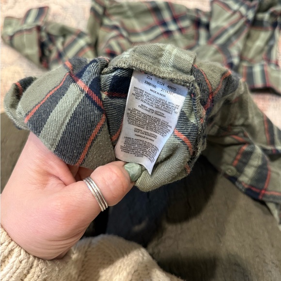 Columbia Men's Olive Plaid Button Down Shirt - Picture 6 of 6